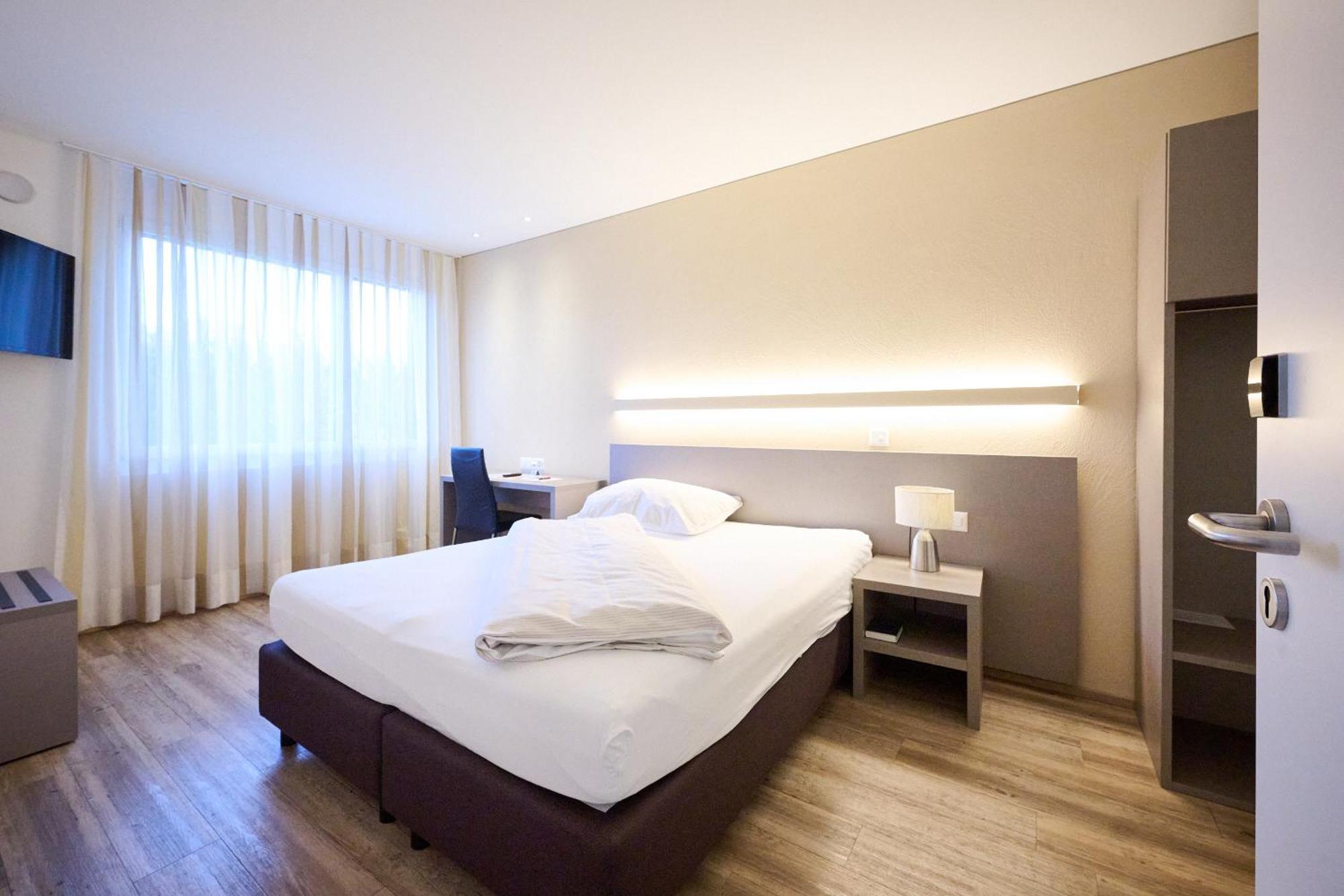Smart Kreisel --self Check-in 3*