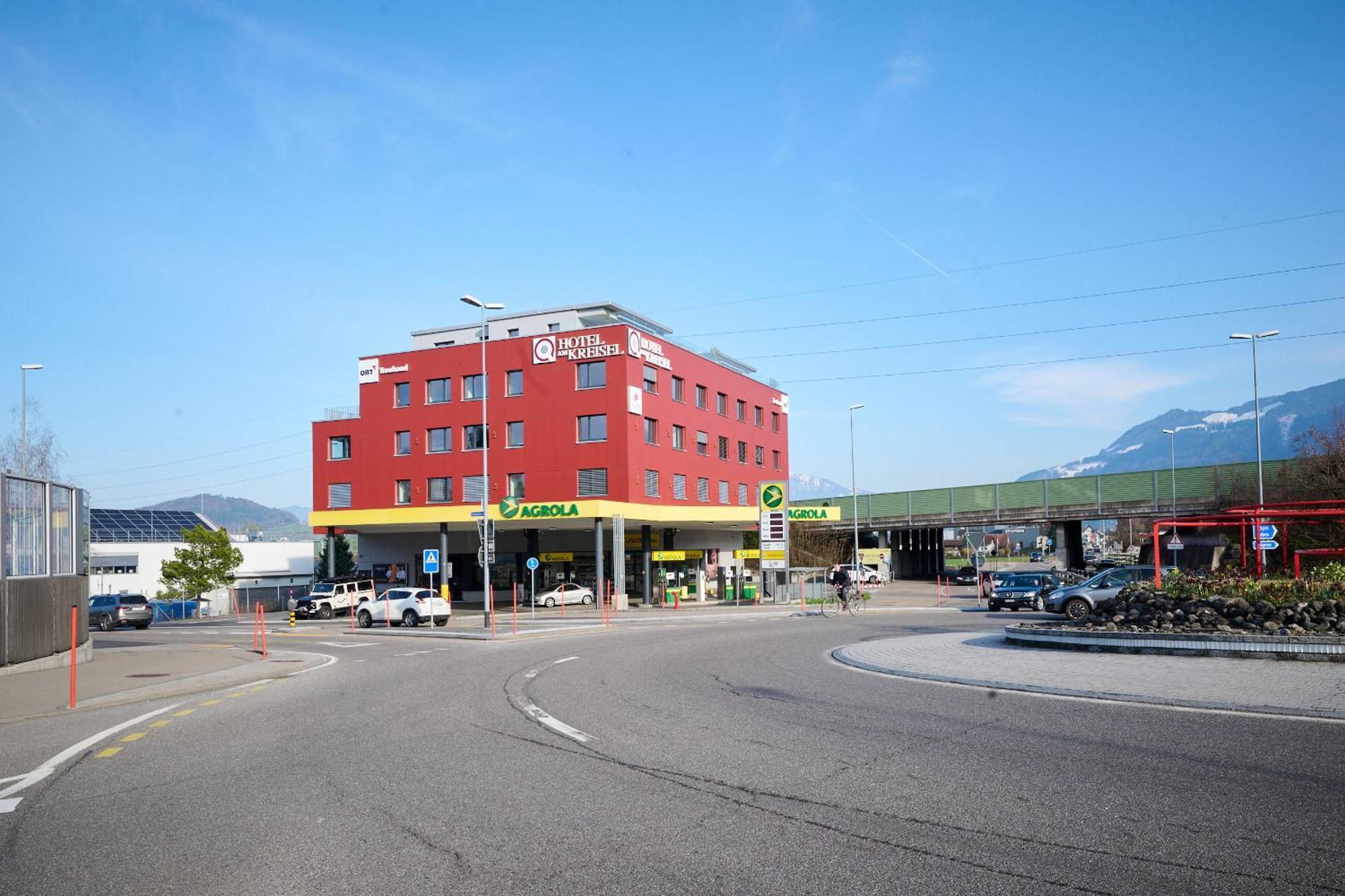Smart Kreisel --self Check-in Hotel Lachen