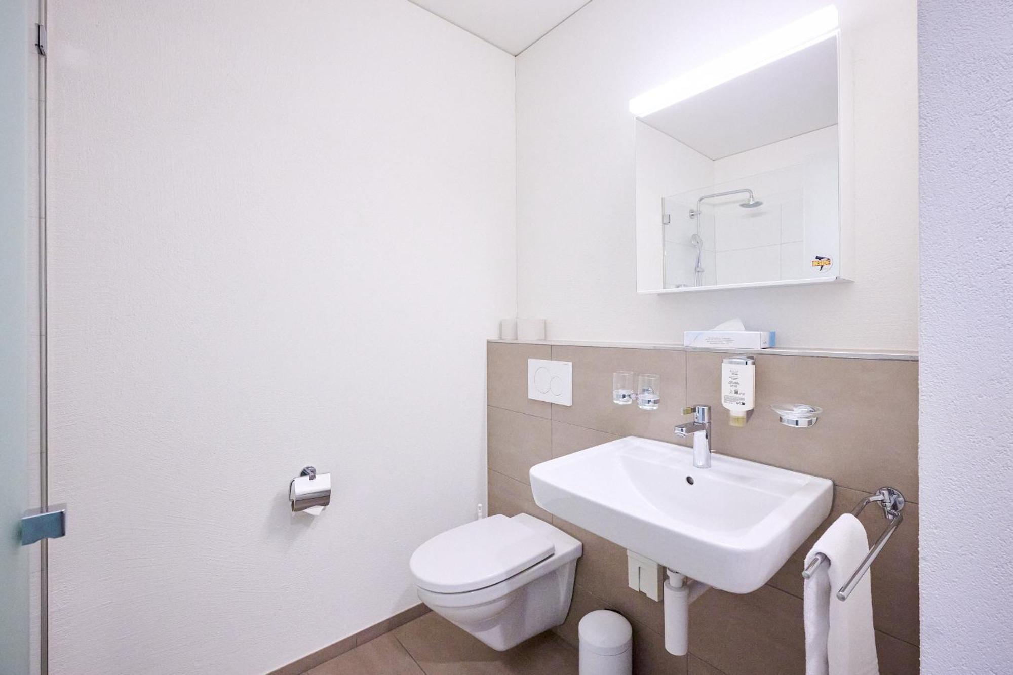 Smart Kreisel --self Check-in 3*