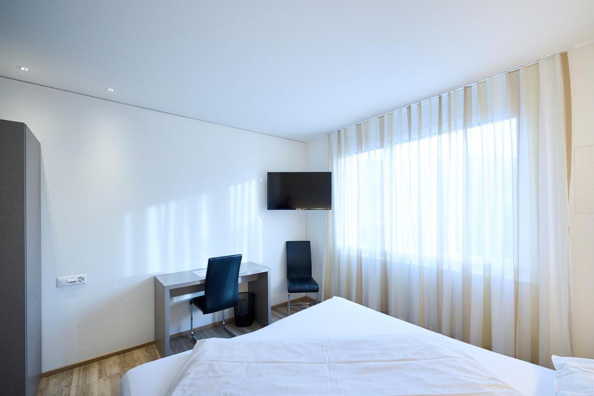 Smart Kreisel --self Check-in Hotel